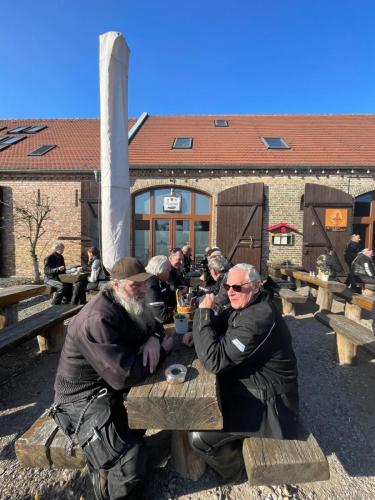 Ausfahrt-des-M.C.-Hermsdorf-e.V.-nach-Wustrau-2025-43