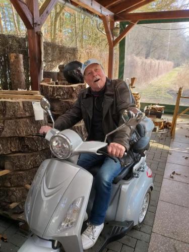 Ausfahrt-des-M.C.-Hermsdorf-e.V.-nach-Wustrau-2025-49