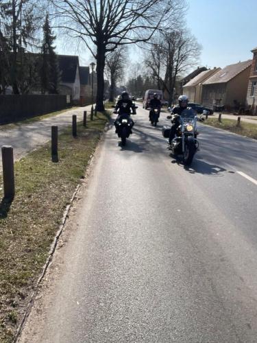 Ausfahrt-des-M.C.-Hermsdorf-e.V.-nach-Wustrau-2025-60