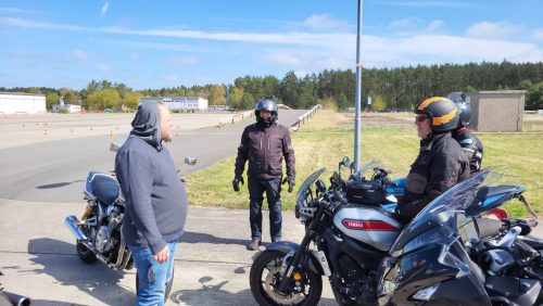 TÜV Rheinland Fahrsicherheitstraining